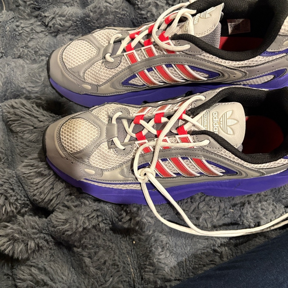 Adidas originals Ozmillen Sneakers